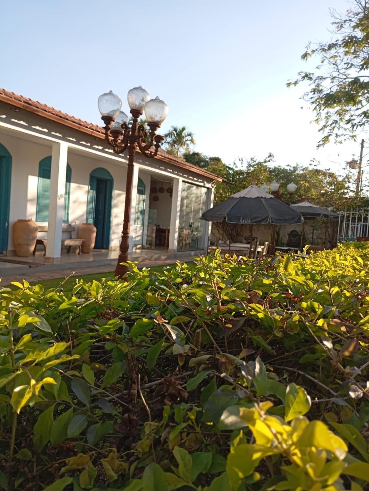 Alojamento de Acomodação e Pequeno-almoço Charlotte Tiradentes